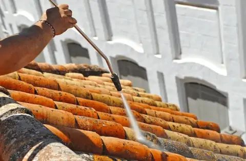 Nettoyage de toitures - Remilly-Aillicourt